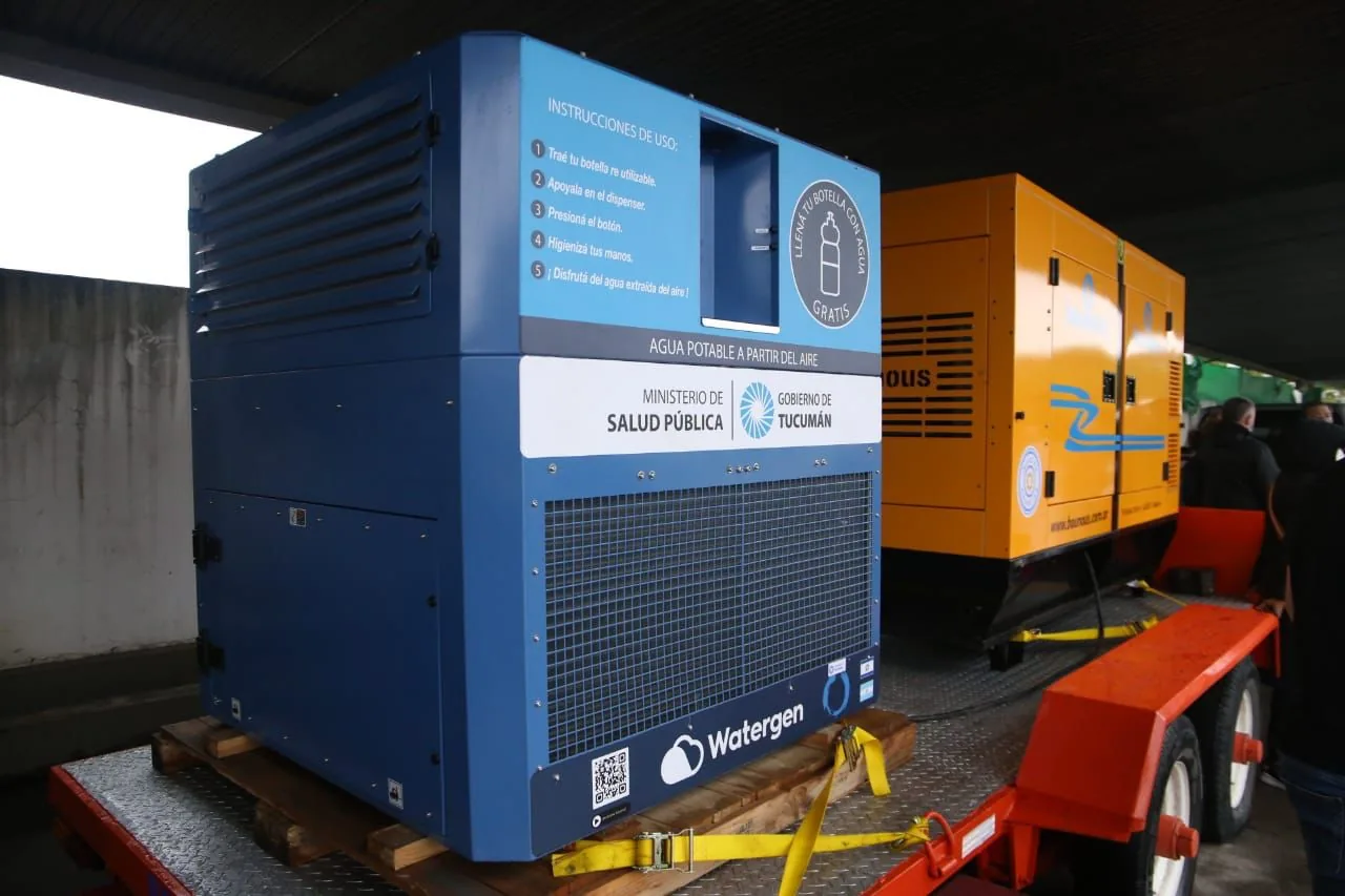 Watergen atmospheric water generator in Tucumán, Argentina — field photo 3