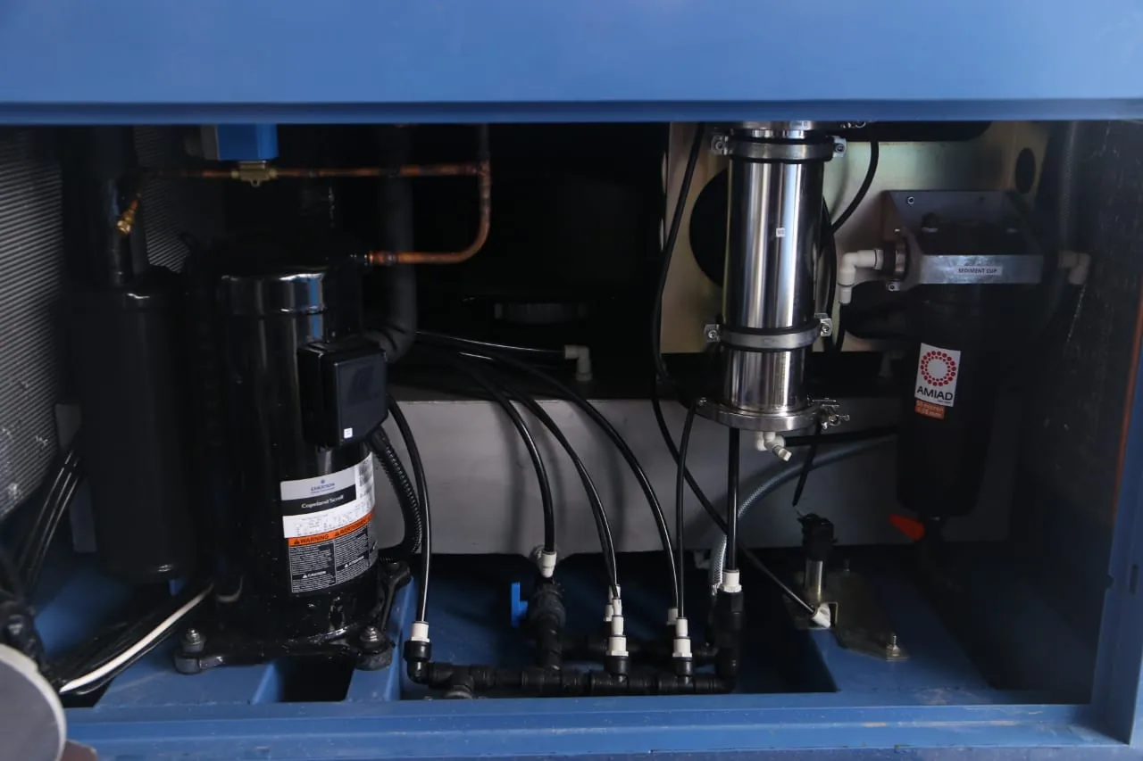 Watergen atmospheric water generator in Tucumán, Argentina — field photo 7