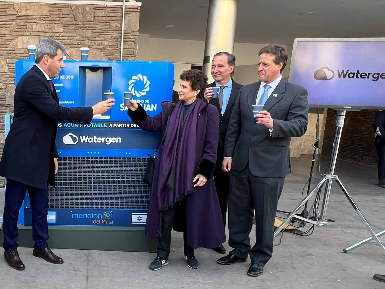 Watergen atmospheric water generator in San José, Argentina — field photo 13