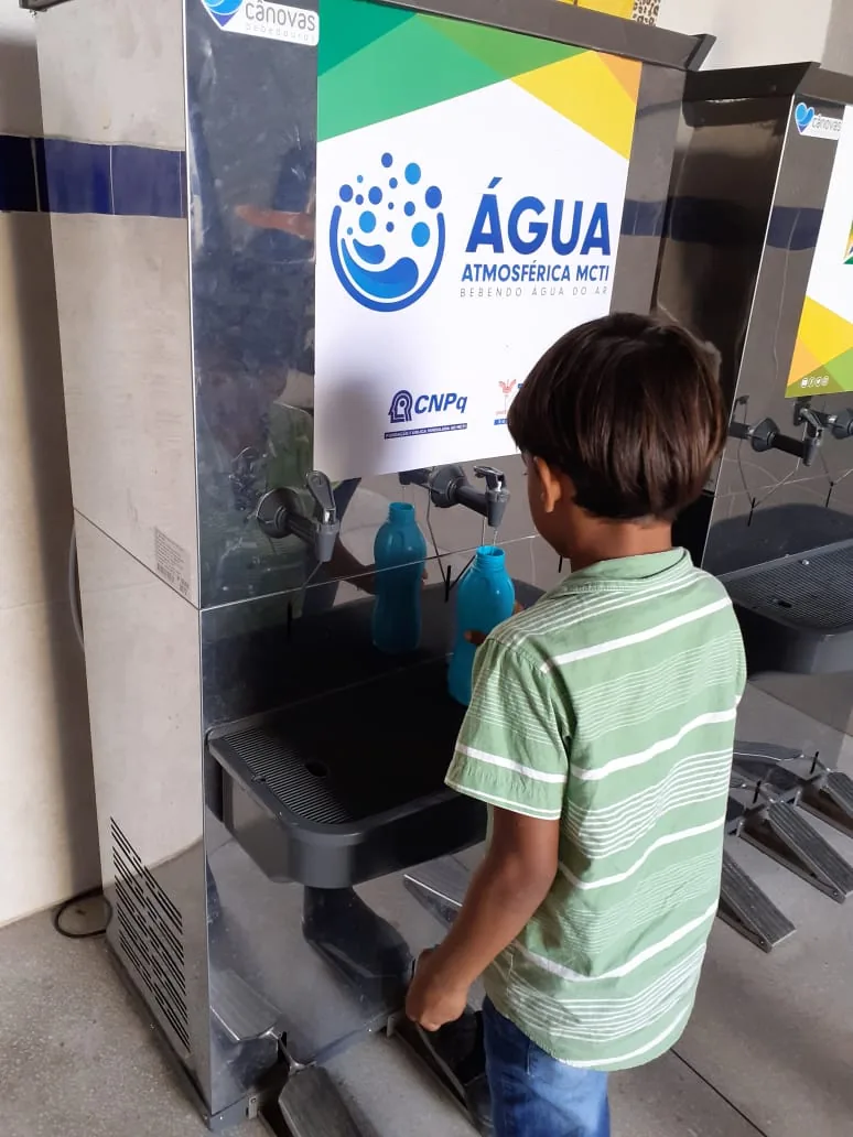 Watergen atmospheric water generator in Santana do Ipanema, Brazil — field photo 7