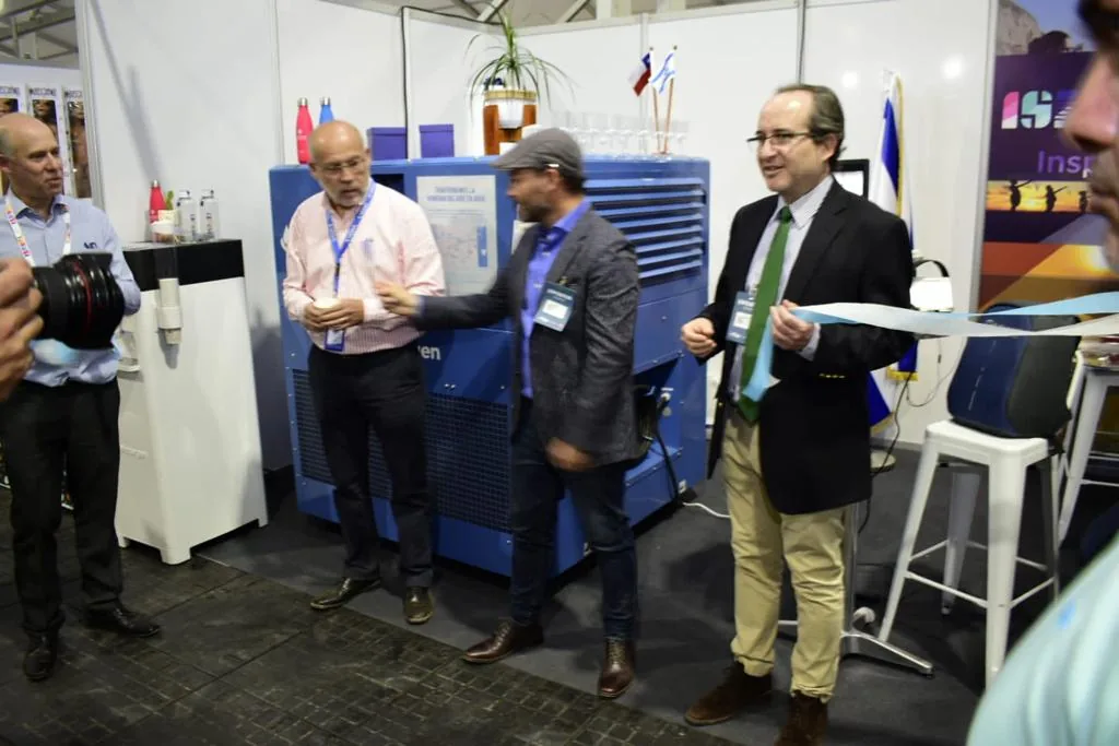 Watergen atmospheric water generator in Santiago, Chile — field photo 4