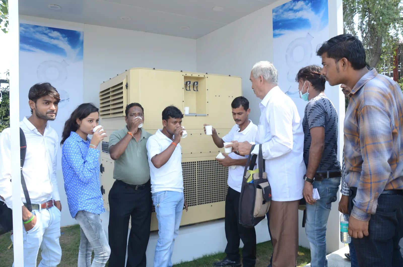 Watergen atmospheric water generator in New Delhi, India — field photo 3