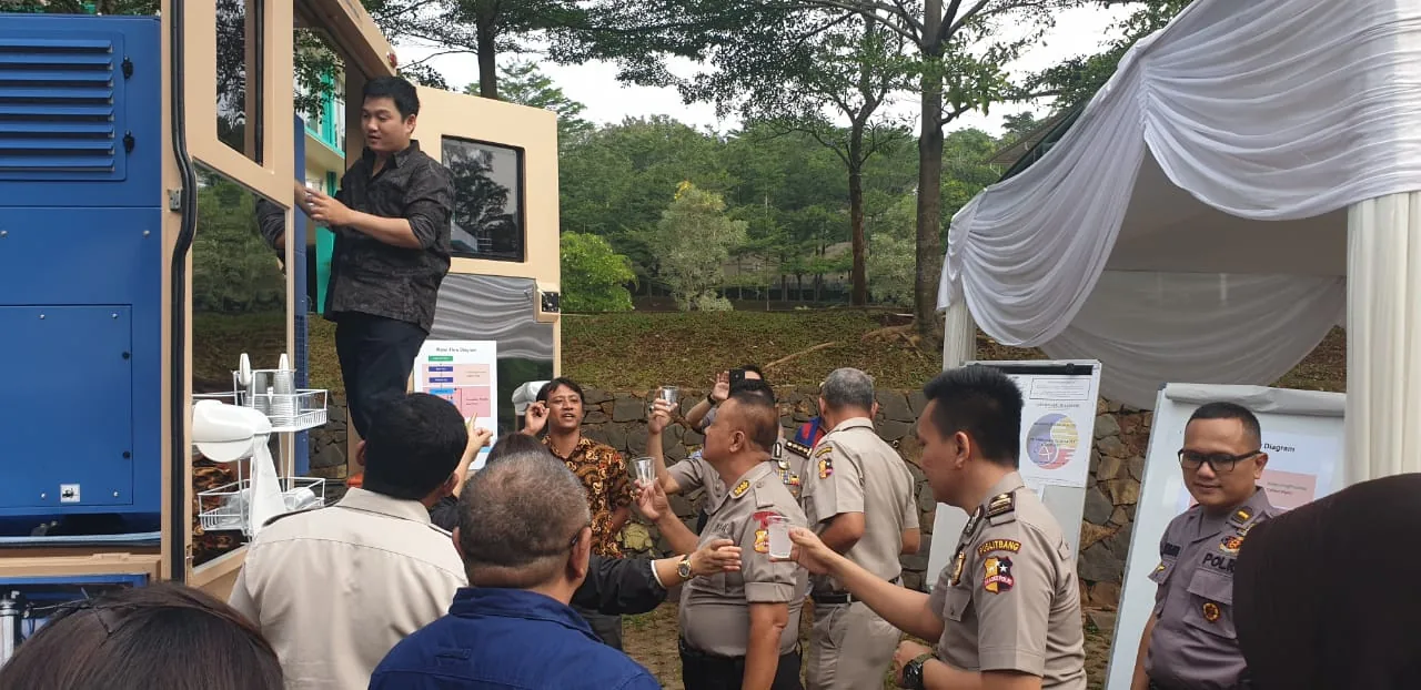 Watergen atmospheric water generator in Indonesia — field photo 2