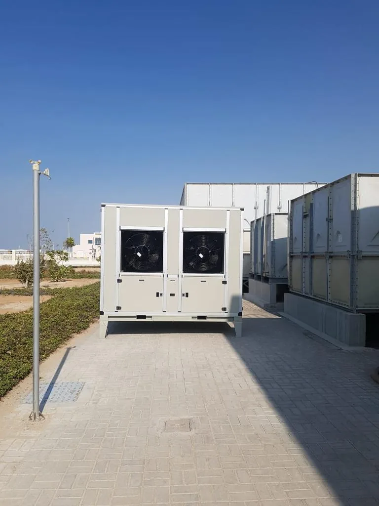 Watergen atmospheric water generator in United Arab Emirates — field photo 3