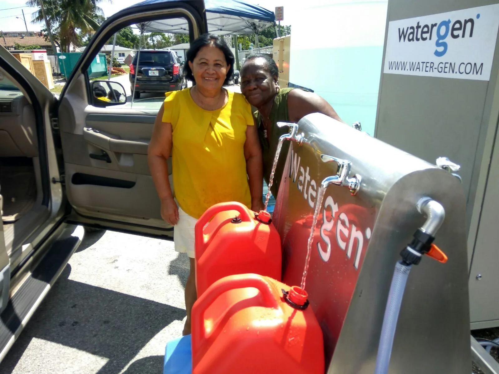 Watergen atmospheric water generator in Houston, Texas, United States — field photo 1