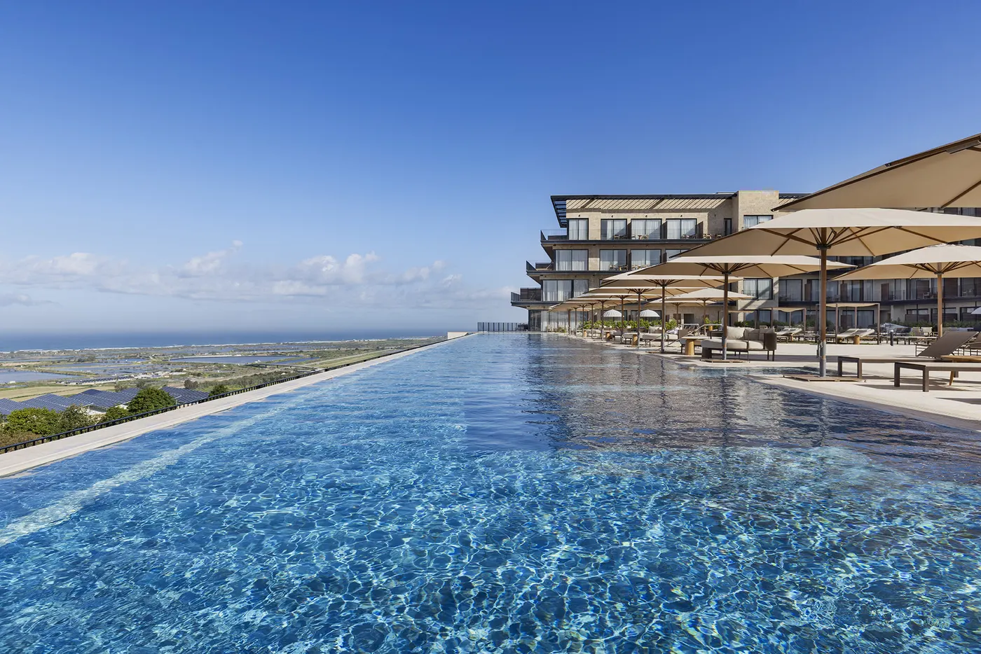 Infinity pool and sea view at Hotel Gordonia